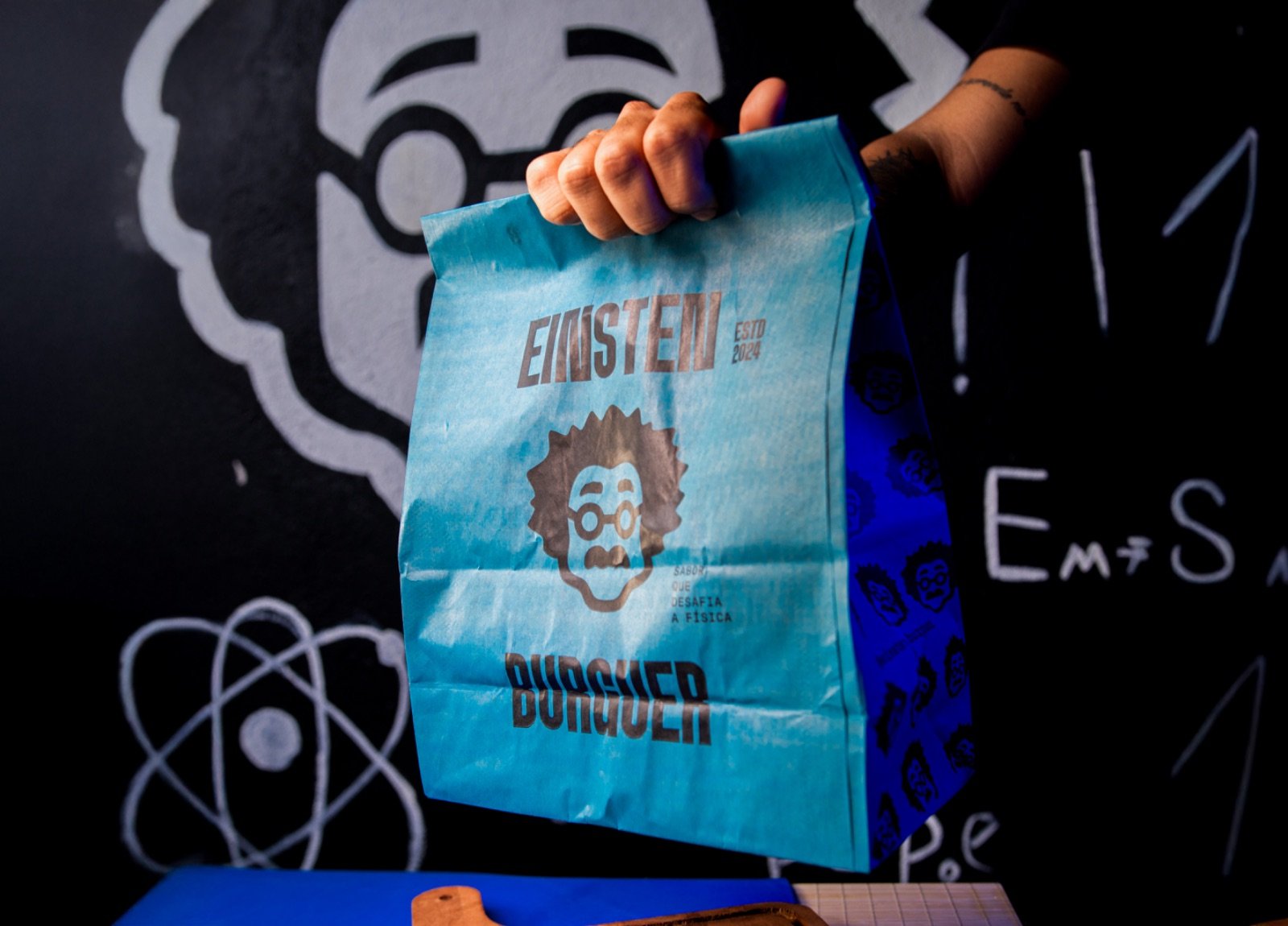 Einsten Burguer, peça do projeto